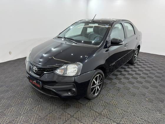 TOYOTA ETIOS 1.5 X PLUS SEDAN 16V FLEX 4P AUTOMÁTICO